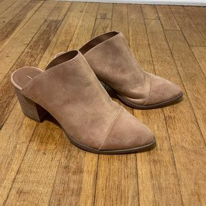 Report Tan Suede Block Heel Pointed Toe Mules Sz 8.5